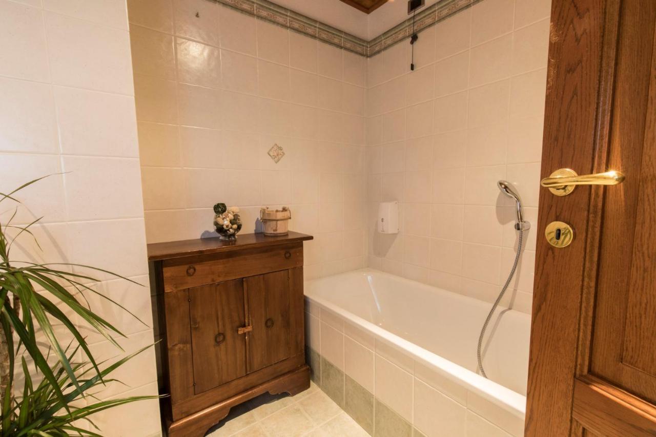 Le Jasmin Bed & Breakfast Aosta Luaran gambar